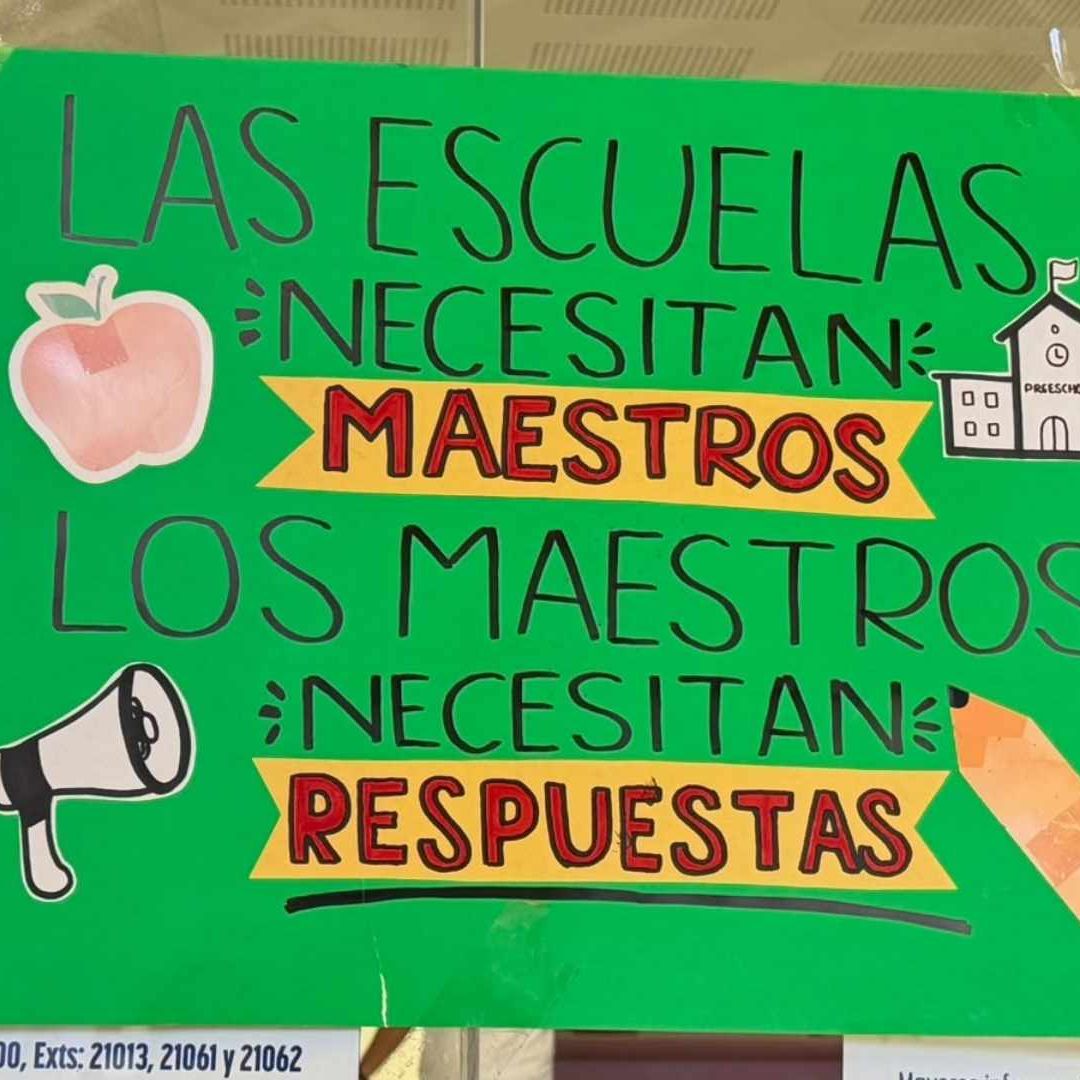 Manifestantes acudieron a Pueblito Mexicano
